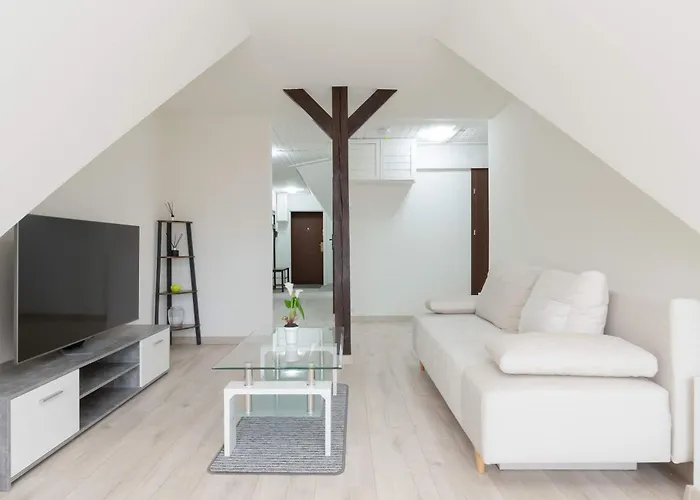Grunwaldzka Bright Apartment With Balcony By Noclegi Renters