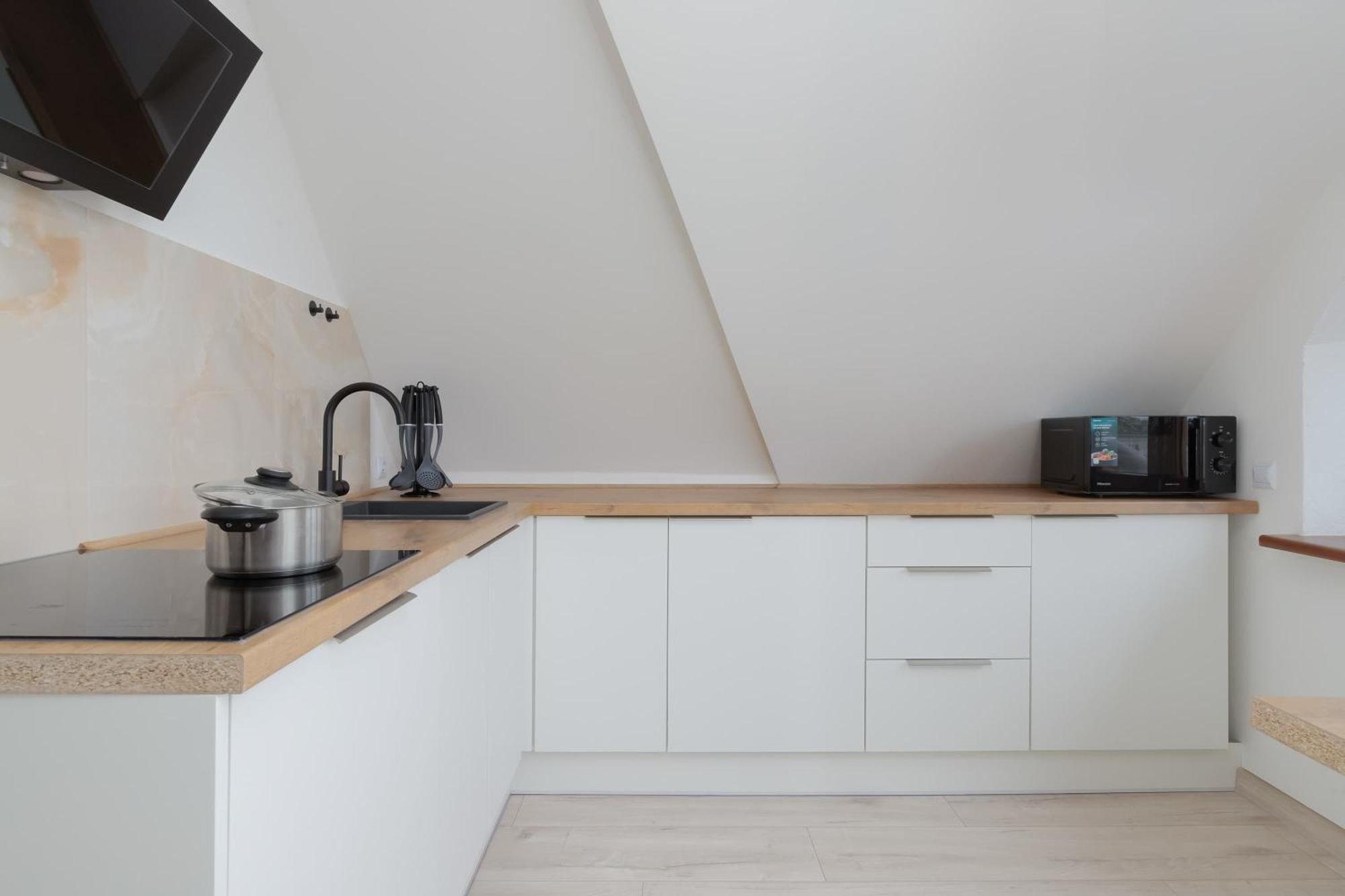 Apartment Grunwaldzka Bright With Balcony By Renters