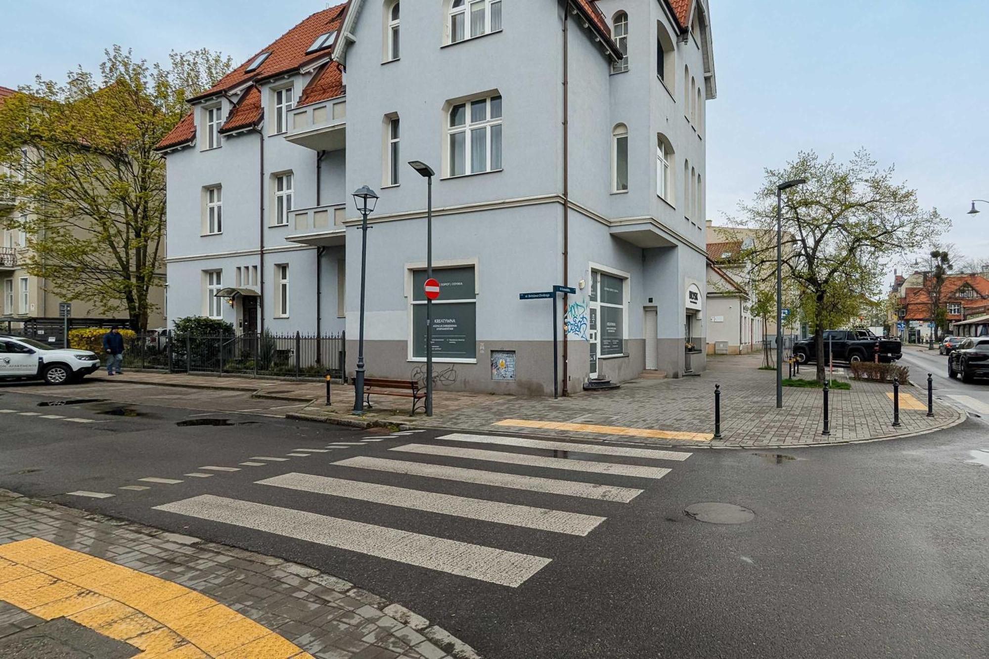 Grunwaldzka Bright With Balcony By Renters *