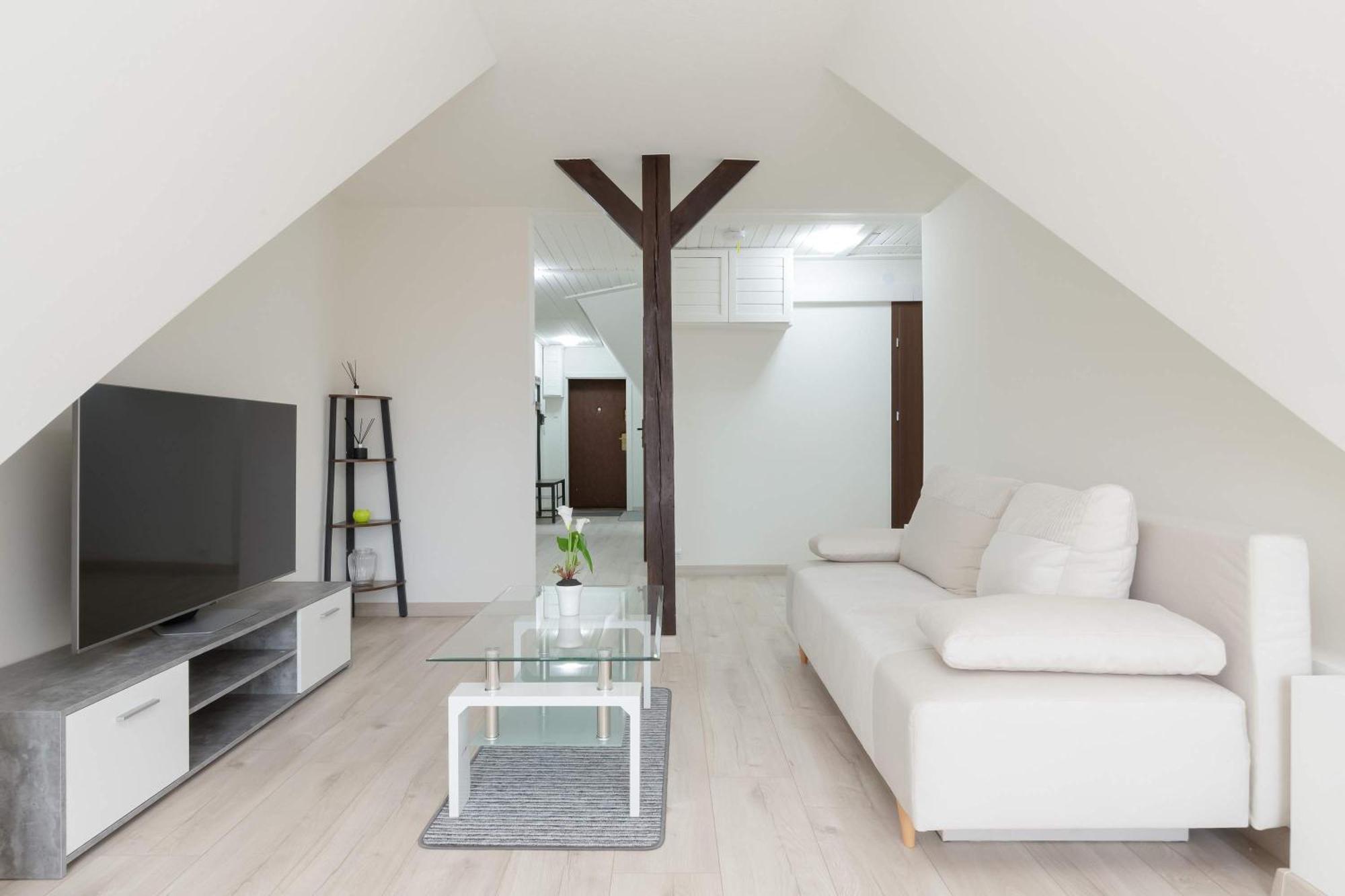 Apartment Grunwaldzka Bright With Balcony By Renters *